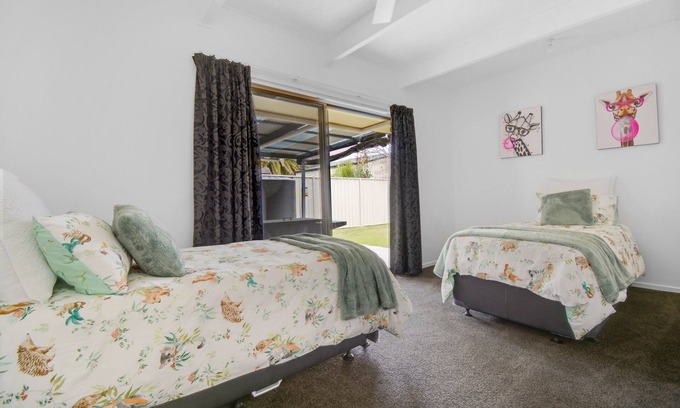 Tocumwal House | Tranquil Getaway by the Murray River
