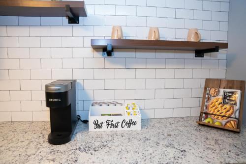 Winston - Salem Villa | Tranquil Retreat: Modern 3BR Townhome in Winston Salem in a Great Location