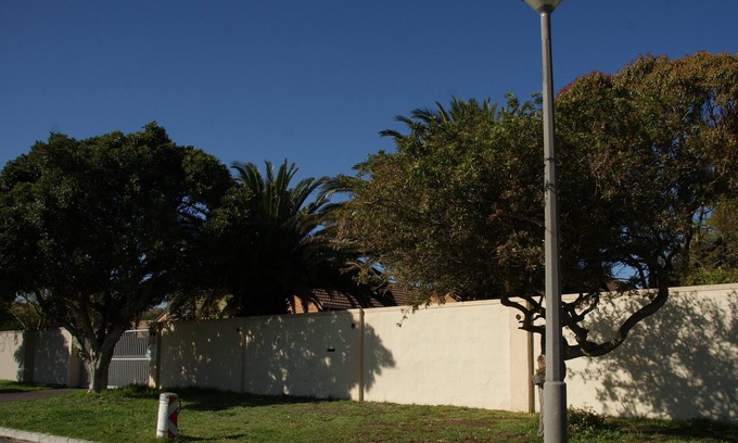 Bloubergstrand House | Tranquil/Secure Property with Nature all around - 3 minutes from the Beach