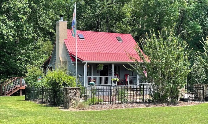 Sunset Cabin | Tranquil Waterfront Valley Cabin With Views