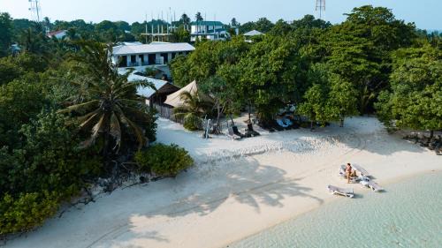 Rasdhoo Bed & Breakfast | Tranquila Beach Hotel