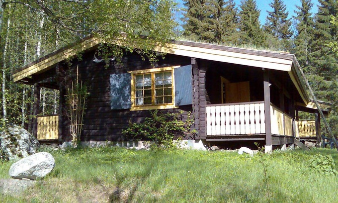 Gunnarskog House | Traumhaftes Blockhaus Nahe Fredros im Värmland, Schweden mit Boot am See
