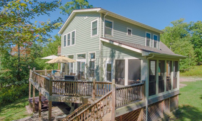 Swanton House | Tree-Lined Escape w/Hot Tub & Fire Pit