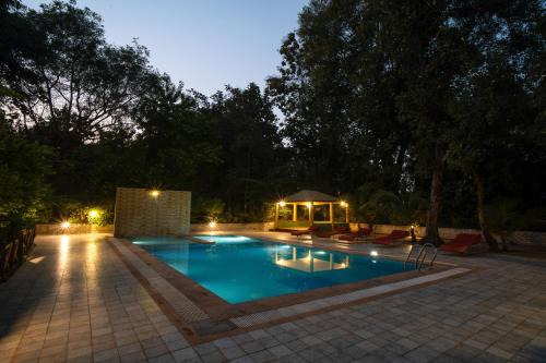 Avarghani Hotel | Treebo Premium Mowgli's Den, Pench