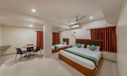 Gandhipuram Hotel | Treebo Sam Residency