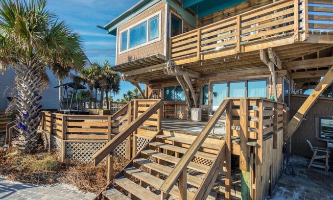St. Augustine Condo | Treehouse Gypsy Palace direct oceanfront