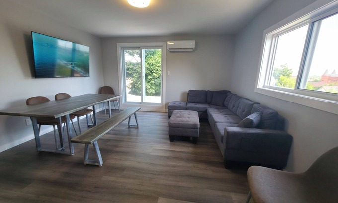 Orillia Apartment | TreeTop Two Bedroom Sophistication