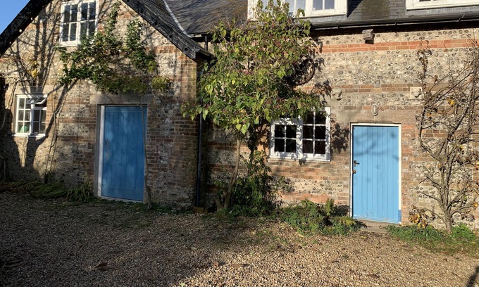 Godmanstone Apartment | Trinity Annexe, adorable and rural within an AONB