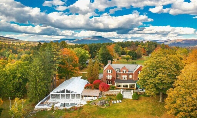 Manchester House | TripAdvisor #1! Magnificent Inn sleeps 32 up to 100! Reunions, Weddings Catering