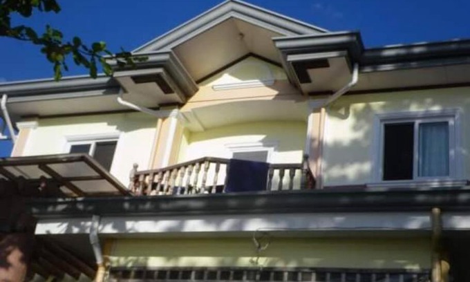 Lobo House | Triple N Homestay Beachfront House in Lobo