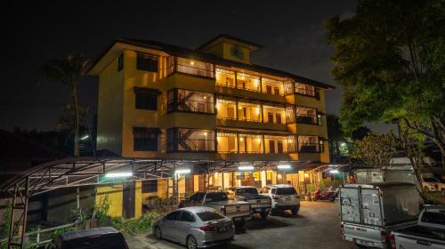 Chang Phueak Hotel | Trithana Boutique House