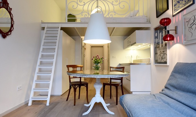 Ljubljana Old Town Apartment | Tromostovje Apartment III~Ljubljana old town~River View~Unique Design