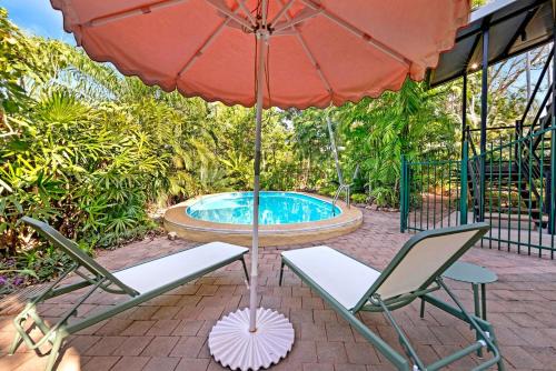 Rapid Creek House | Tropical Luxe Treehouse - Lush Poolside Living