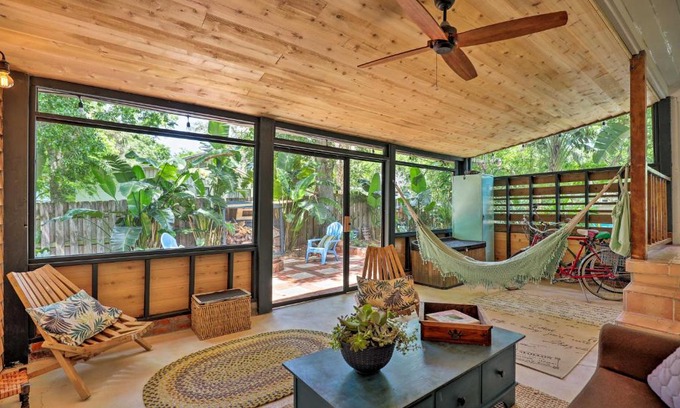 Lighthouse Park Apartment | Tropical St Augustine Studio Near Town and Beach!