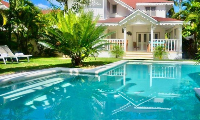 Las Terrenas Villa | Tropical Villa 4Bedroom 3Baths and Pool Near Beach