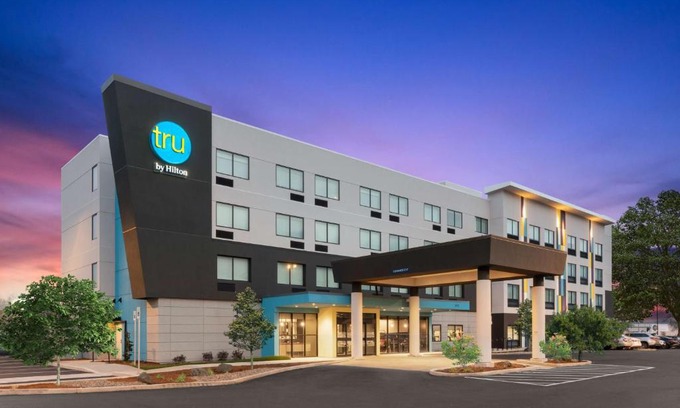 Portland Hotel | Tru By Hilton Portland Airport, Or