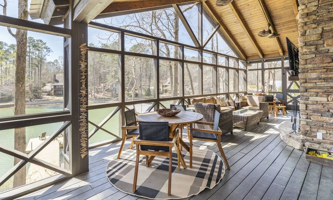 Little Kowaliga House | True Lake Luxury Meets Outdoor Paradise