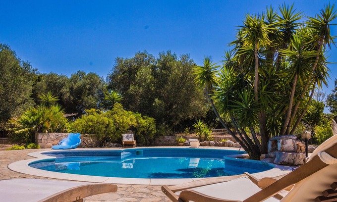Cisternino Villa | Trullo Tartaruga with private pool and wifi