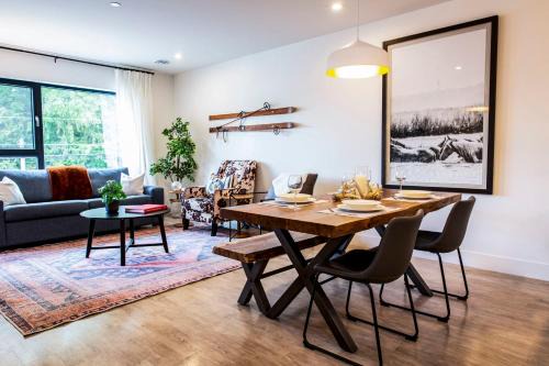 Revelstoke House | Tucker's Place