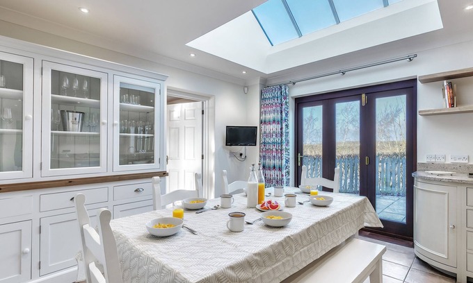 Halstead Cottage | Tuffon Hall Farmhouse