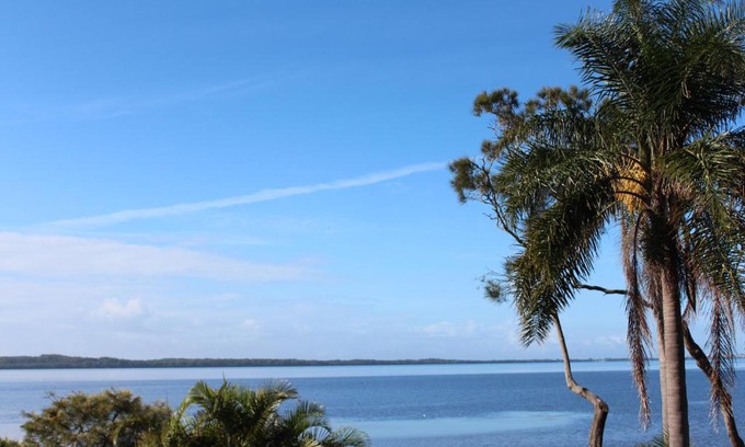 Gorokan House | Tuggerah lakefront 4 bed 2 bath home with stunning views