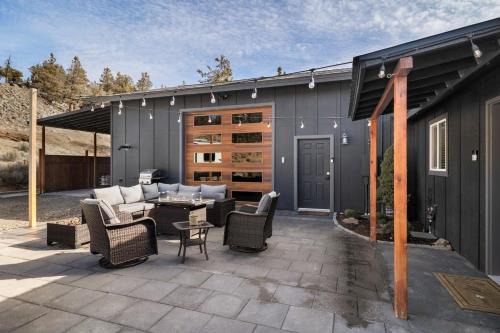 Bend House | Tumalo Ranch home