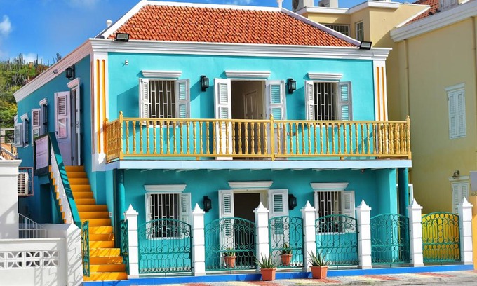 Colon Bed & Breakfast | Turquoise B&B