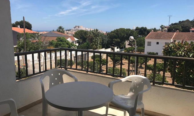 Peniscola Apartment | Turyva Tarongers 5 - Modern 1-Bed Apartment & 5 Min to Peníscola Beach