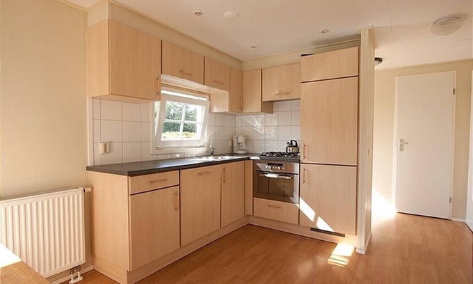 Municipality of Rijssen-Holten Resort | Twente 6 persons - Three Bedroom Resort, Sleeps 6