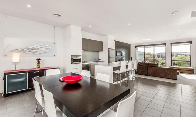 Torquay House | Twenty Five Coast