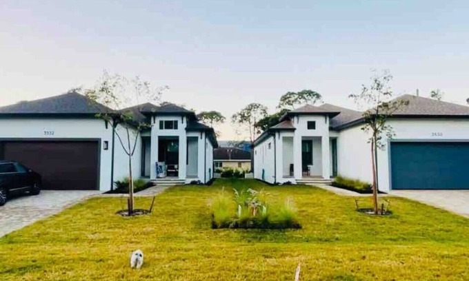 East Naples House | Twin Amazing villa's in Naples