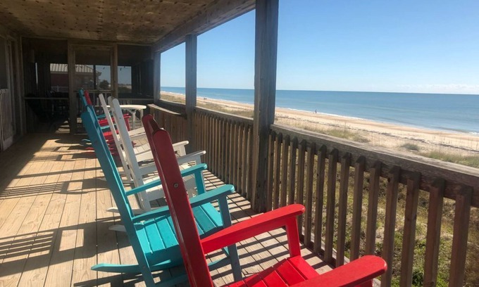 St. George Island House | TWIN PEAKS nJust a Comfortable Beach House