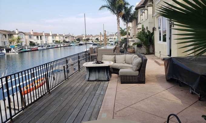 Channel Islands House | Twin Tides Waterside