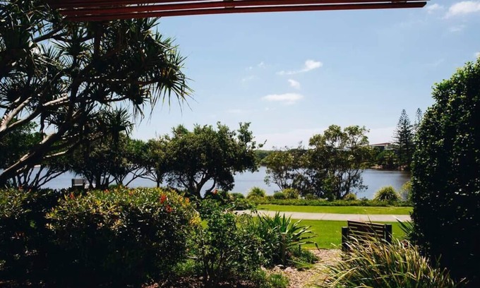 Twin Waters Apartment | Twin Waters Resort Apartment 3 Brm by the beach