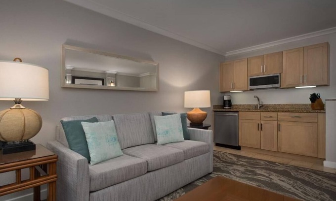 Lahaina Villa | Two-Bedroom Suite with Ocean Front View