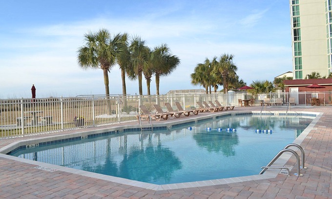 Ocean Drive Resort | Two Bedroom Ocean Front Luxury Condo, Myrtle Beach, South Carolina 1890830