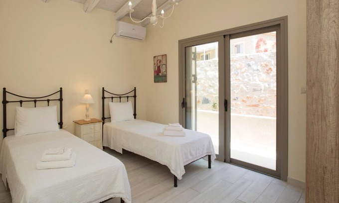 Riglia House | Two Bedroom Villa - LILAC