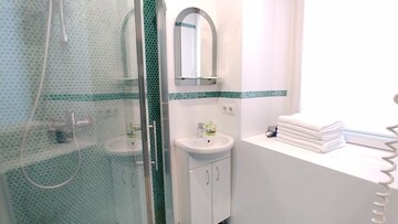 Besarabka Apartment | Two bedrooms. Lux. 54 Khreshchatyk. Bessarabska square in Kyiv