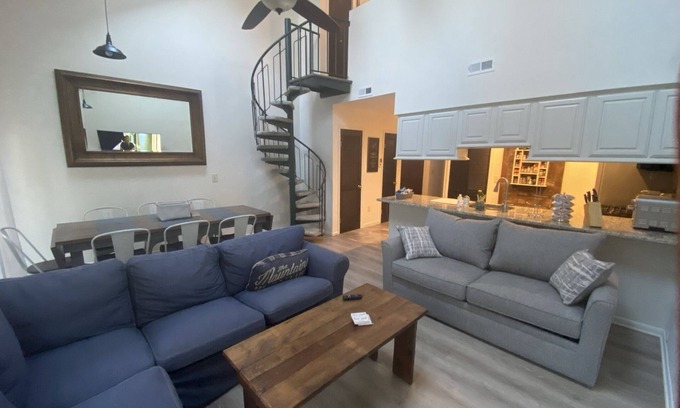 Vernon Condo | Two Full Baths in Newly Renovated ski golf Condo! New on Market!