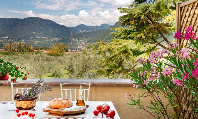 Santigaro Apartment | Two-room apartment with large terrace - Olea Dei Holiday Apartments