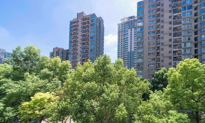 Xujiahui Bed & Breakfast | Tyms Cozy 3BR 2BA Escape Yongxin Century