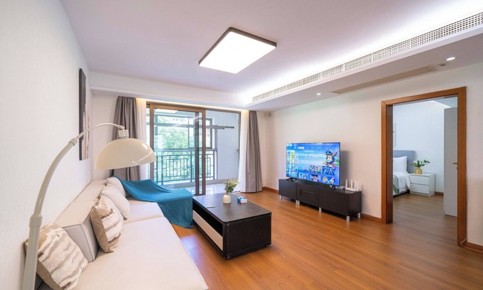 Gubei Bed & Breakfast | Tyms Luxury 3BR 2BA APT Bella Vita