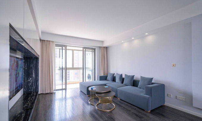 Changning Bed & Breakfast | Tyms Luxury 3BR 2BA APT Garden