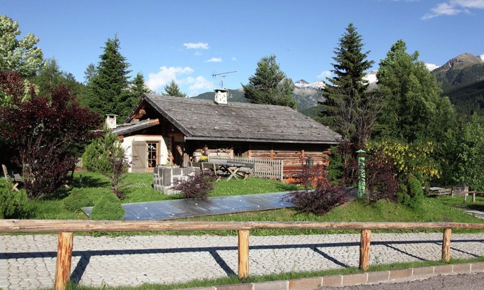 Bellamonte Cottage | Typical Cottage in Bellamonte Italy with bubble bath