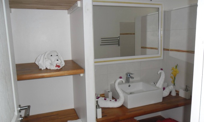 Desbonnes House | Typical Maison Créole de Charme - Wellness and Local Flavors
