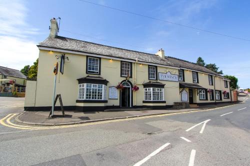 Old St Mellons Hotel | Tyr Winch