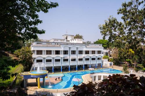 Karjat Hotel | U Rivergate Karjat