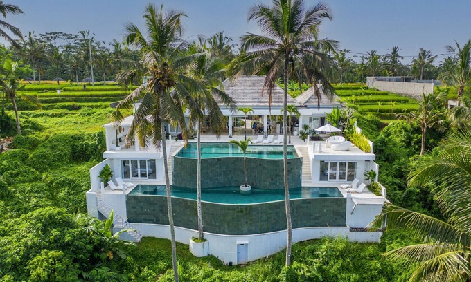 Pejeng Kawan Villa | Ubud Luxury Villa Jungle View 2 Infinity Pools 4BR