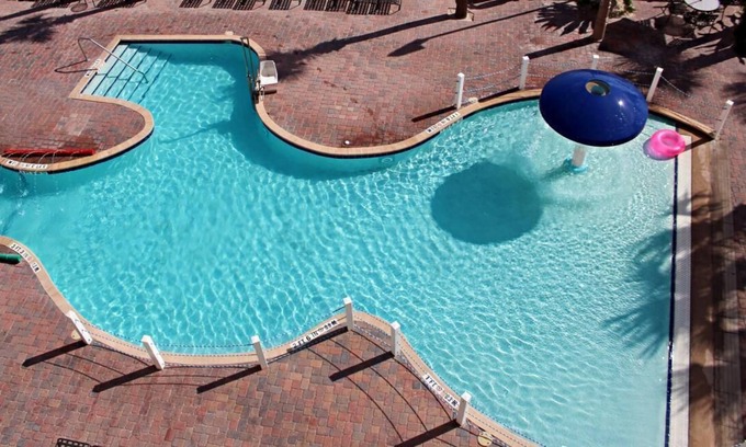 Bostroms Resort | Ultimate Adventure in Florida! Four Amazing Units, Pool, Shop at Volusia Mall