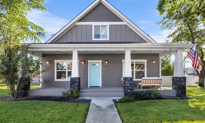 Coeur d'Alene House | Ultimate Coeur d'Alene Retreat – Hot Tub, Arcade Fun & Year-Round Adventure!